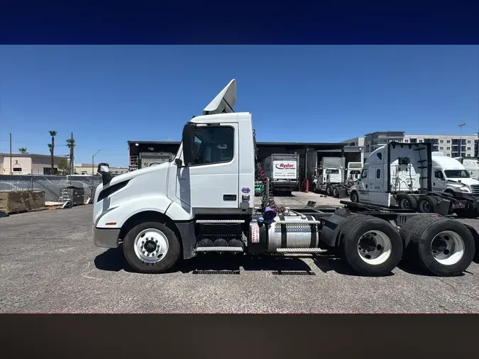 2019 VOLVO VNL64T-3006dc449095f5d048c4475aea166da2308