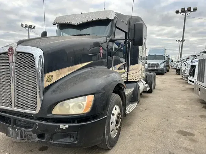 2010 KENWORTH T660
