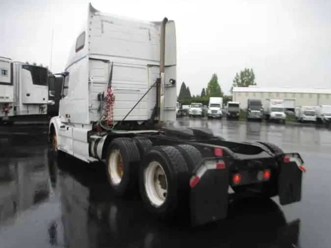 2016 VOLVO VNL64T 420