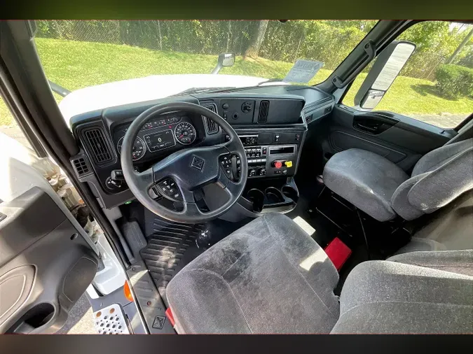 2021 INT LT625 6x4