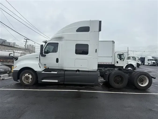 2018 INTERNATIONAL LT