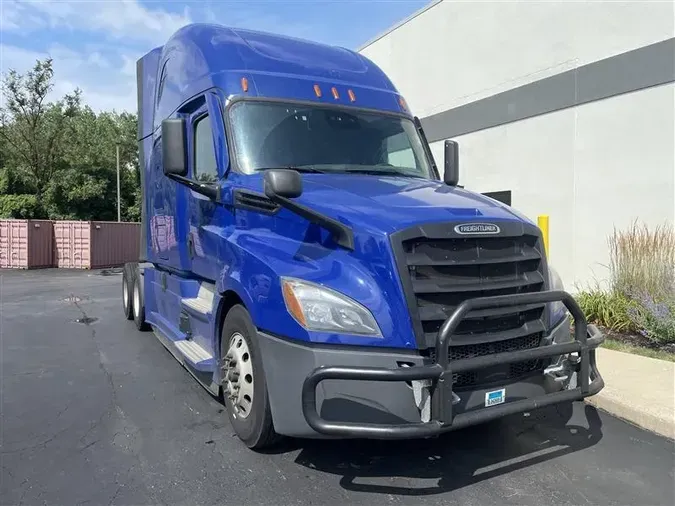 2021 FREIGHTLINER CA126