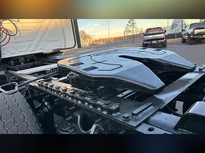 2020 INTERNATIONAL RH613