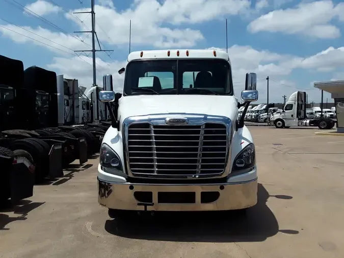 2020 FREIGHTLINER CASCADIA 125