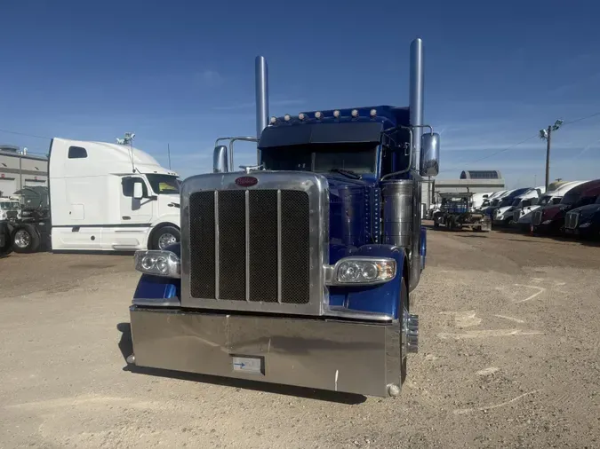 2022 Peterbilt 389
