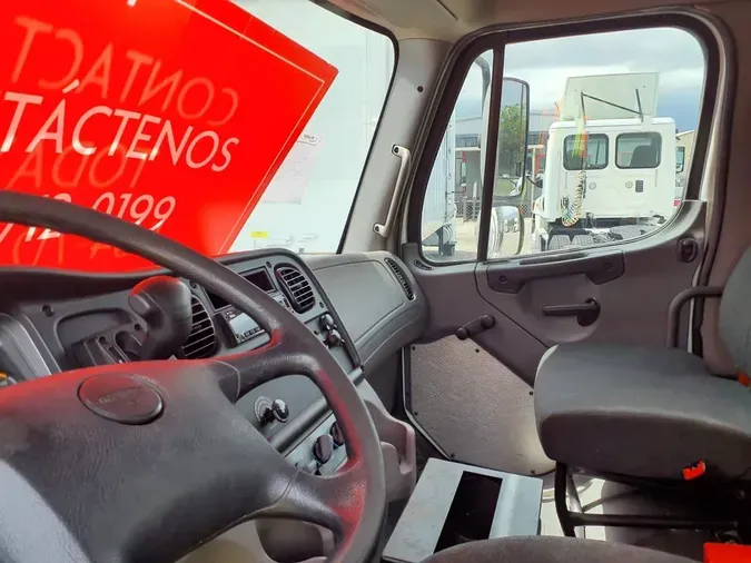 2019 FREIGHTLINER M2 106