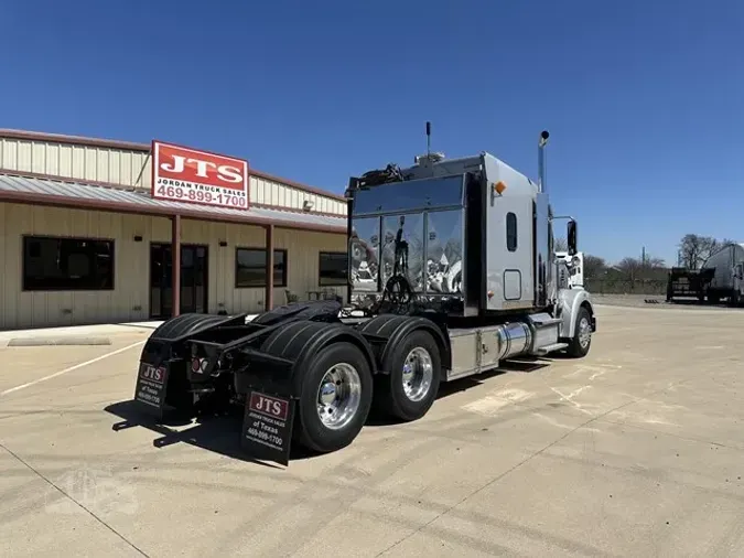 2019 FREIGHTLINER 122SD