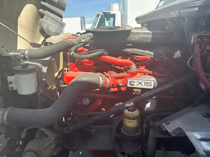 2019 NAVISTAR INTERNATIONAL LT625 DAYCAB T/A