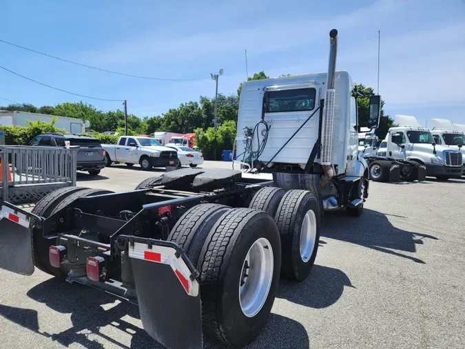 2019 VOLVO VNL64TRACTOR