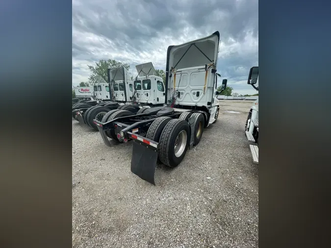 2017 FREIGHTLINER/MERCEDES CASCADIA 125