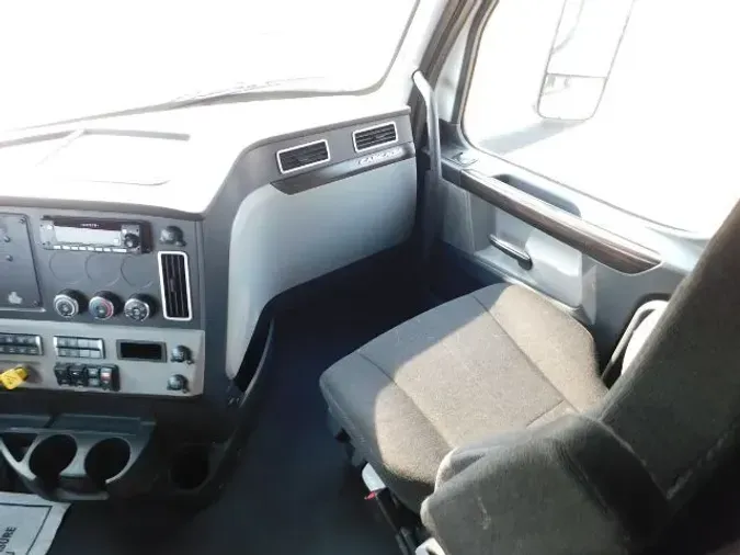 2020 Freightliner New Cascadia 126