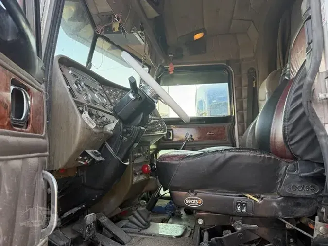 2005 PETERBILT 379EXHD6de2384ae8730787655a5621f50ae013