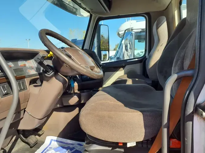 2018 VOLVO VNL64TRACTOR