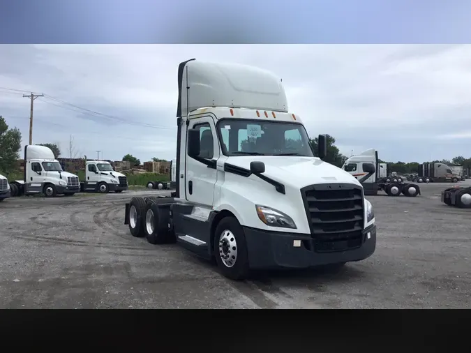 2020 Freightliner Cascadia 1266de92b15ec010f5c46101bcd721bf6ee