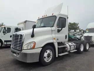 2016 FREIGHTLINER/MERCEDES CASCADIA 125