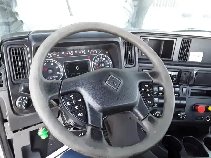 2020 NAVISTAR INTERNATIONAL LT625 DAYCAB T/A