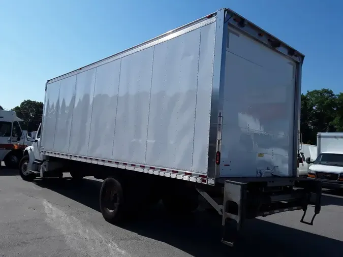 2018 FREIGHTLINER M2 106