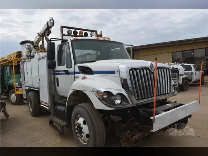 2009 INTERNATIONAL WORKSTAR 7300