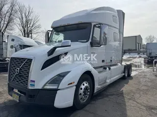 2020 VOLVO VNL64T760