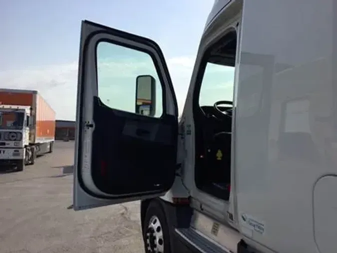 2020 Freightliner Cascadia