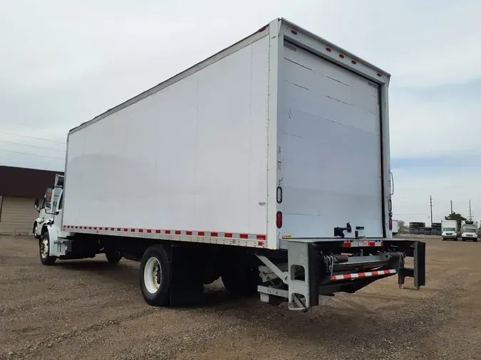 2016 FREIGHTLINER/MERCEDES M2 106