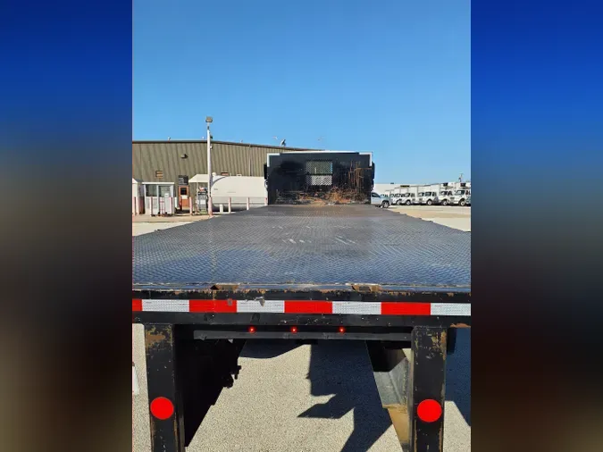 2017 FREIGHTLINER/MERCEDES M2 106