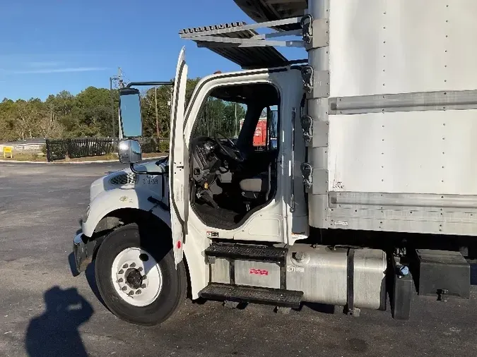 2018 Freightliner M2