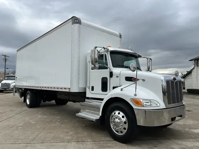 2020 Peterbilt 337