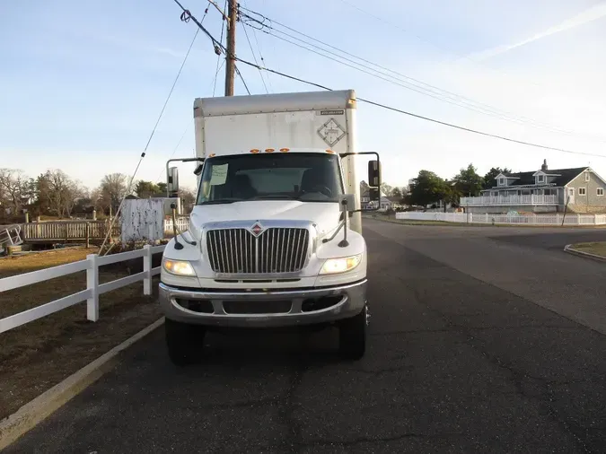 2016 INTERNATIONAL 4300