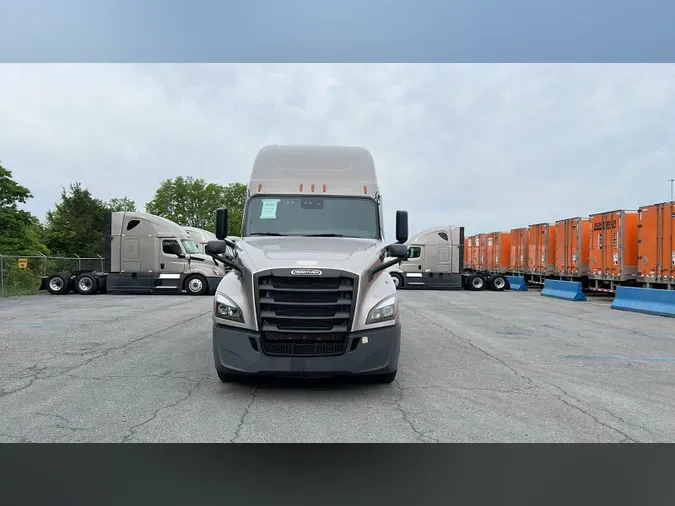 2024 Freightliner Cascadia