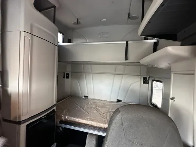 2021 Peterbilt 579