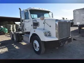 2014 FREIGHTLINER CORONADO 122 SD