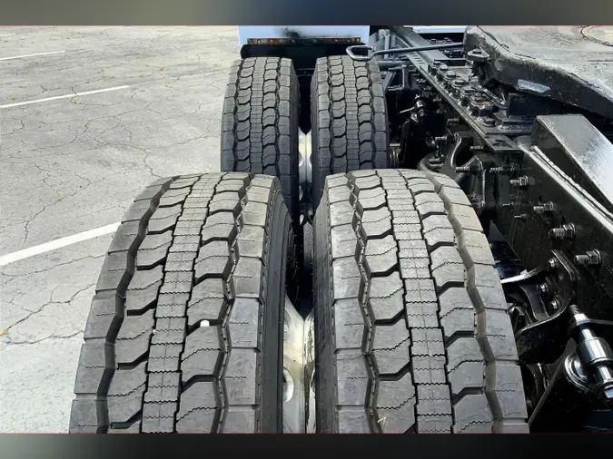 2022 INT LT625 6x4