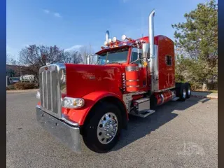 2021 PETERBILT 389