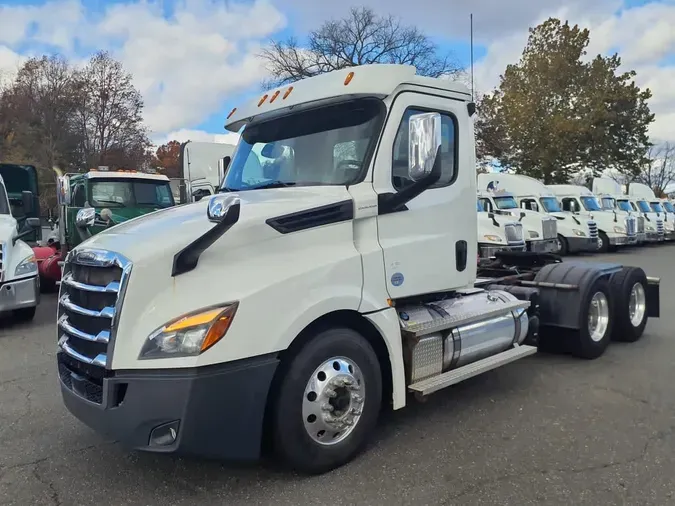 2020 FREIGHTLINER/MERCEDES NEW CASCADIA PX126646e05d6eed391c587d265b21852afa342