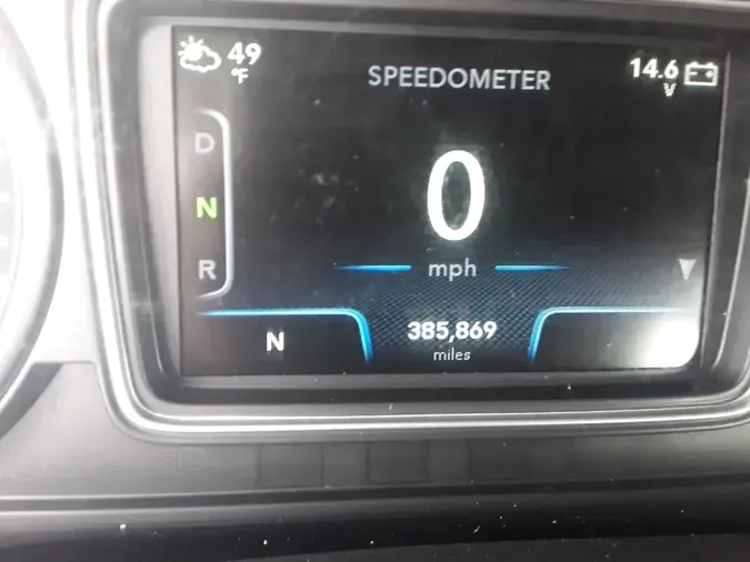 2019 NAVISTAR INTERNATIONAL LT625 DAYCAB T/A