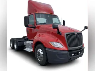 2018 International LT625
