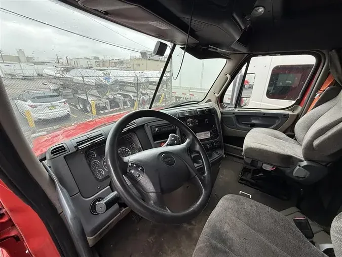 2017 FREIGHTLINER CASCADIA