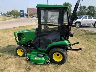 2017 John Deere 1025R
