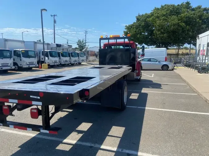 2019 FREIGHTLINER/MERCEDES M2 106