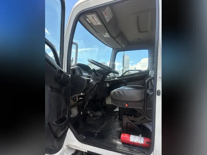 2020 Hino 268A