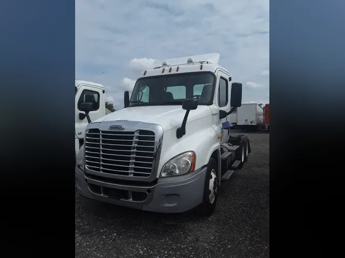 2014 FREIGHTLINER/MERCEDES CASCADIA 125