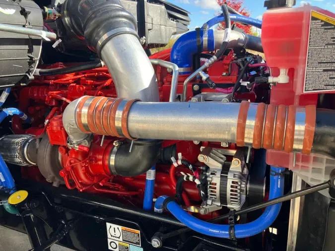 2026 Kenworth T8806e14d18bb4744e95494cc4bb989f70eb