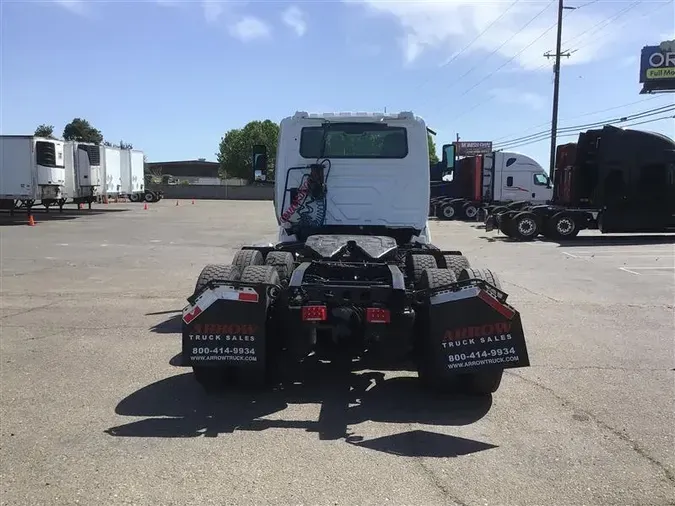 2018 INTERNATIONAL LT