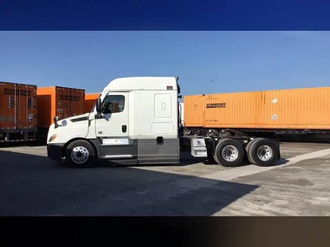 2021 Freightliner Cascadia 1266e1a3cea29cf6e5200fddb1832cac67c