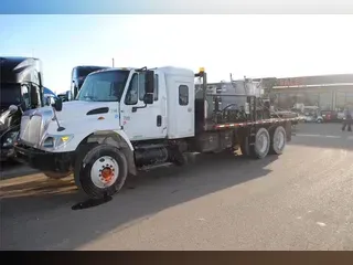 2006 INTERNATIONAL WORKSTAR 7400