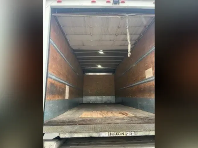 2018 FREIGHTLINER/MERCEDES M2 106