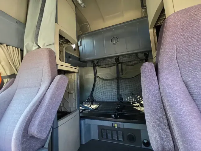 2018 FREIGHTLINER/MERCEDES CASCADIA 125