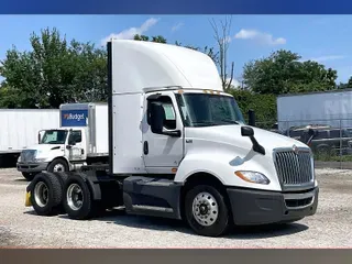 2022 INT LT625 6x4