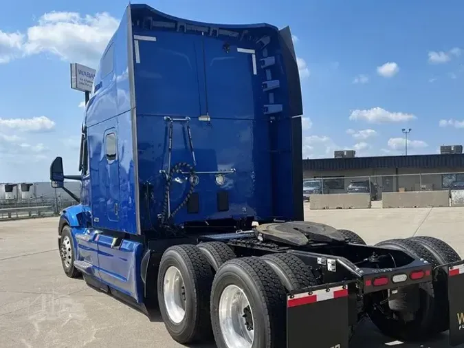 2023 PETERBILT 579